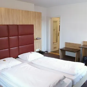 Hotel & Backmulde